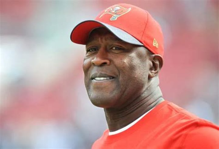 Lovie Smith Net Worth