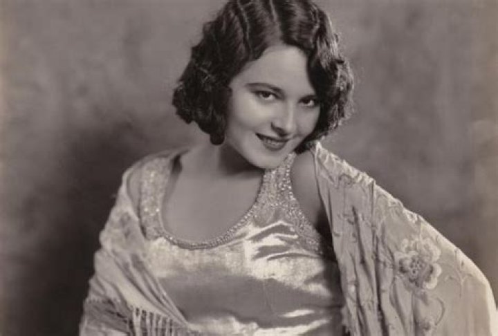 Lupita Tovar Net Worth