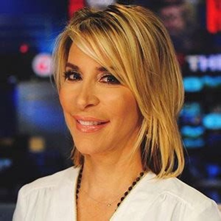 Lynn Martinez Wiki: Dating A Mysterious Guy: Husband or Boyfriend? Net worth, Birthday & Children