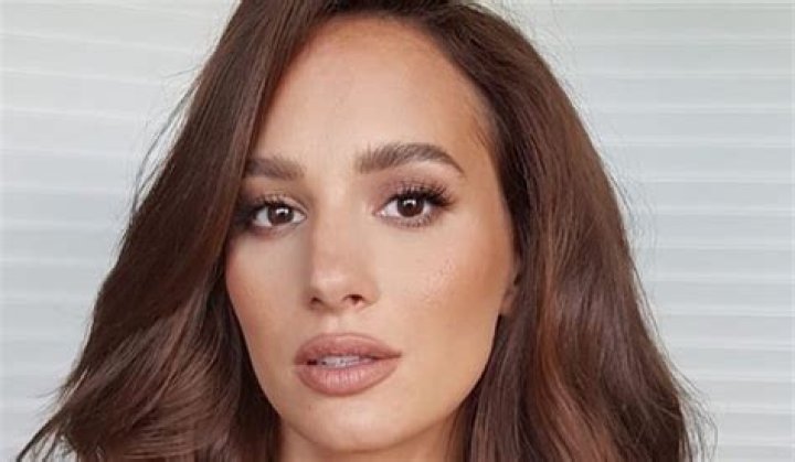 
Magdalena Perlinska Height, Weight, Net Worth, Age, Birthday, Wikipedia, Who, Nationality, Biography 