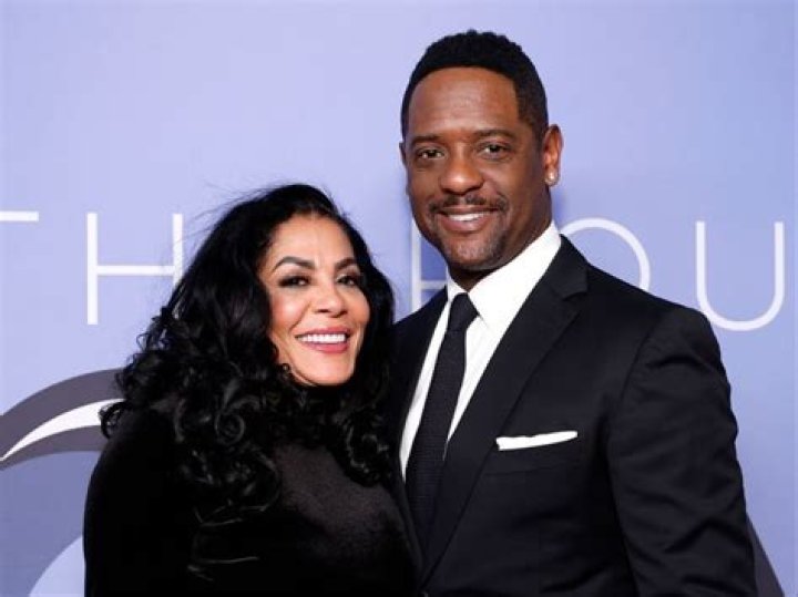 Mamrie Hart Age, Wiki, Biography, Net Worth, Dating, Boyfriend, Height