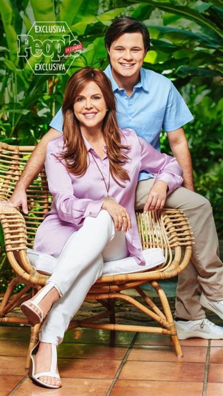 María Celeste Arrarás Age – Family, Husband, Children Facts To Know