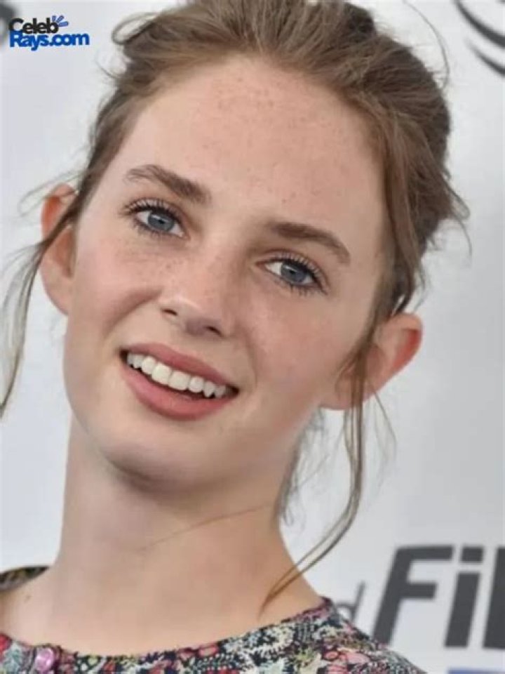 Maya Hawke (Actress) Wiki, Bio, Age, Height, Weight, Body Stats, Net Worth, Ethnicity, Early Life, Facts