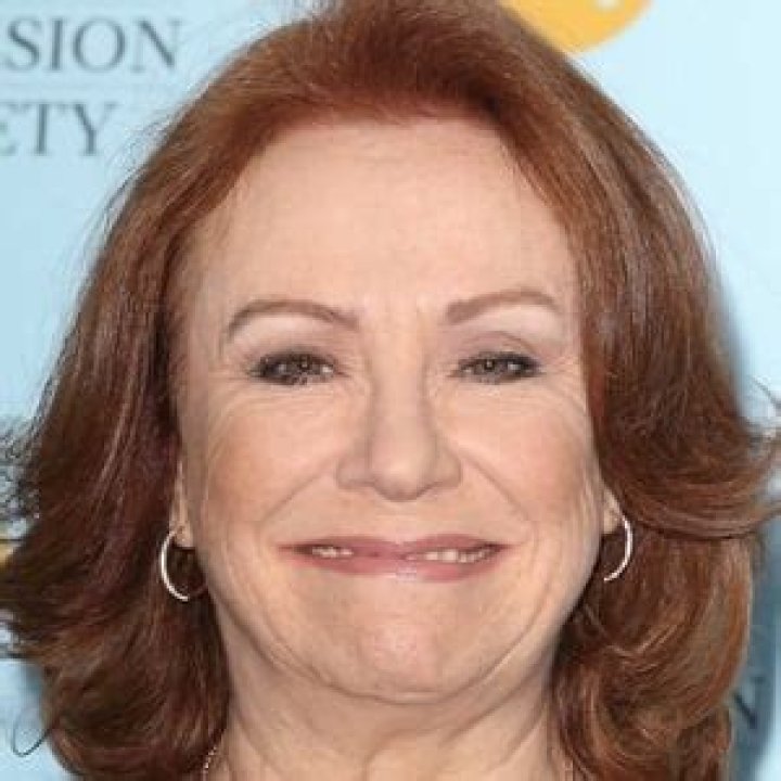 Melanie Hill Net Worth