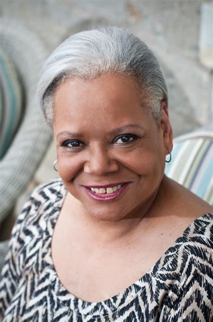 Minnie Gentry Net Worth