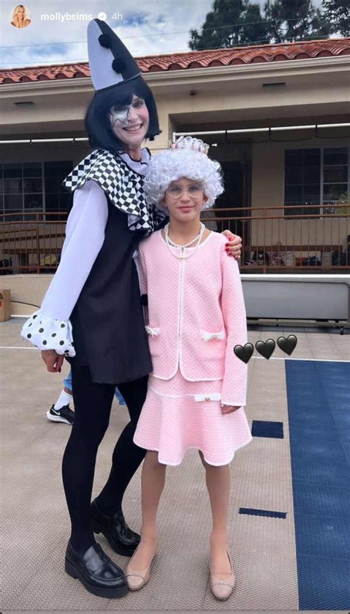 
Molly Sims’ Son Pays Homage to Late Queen Elizabeth II with His Halloween Costume — See the Photos 