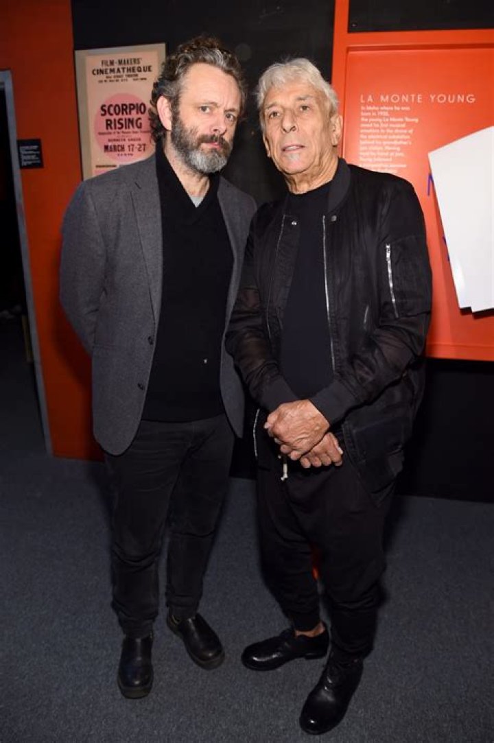 
Myles Cale Height, Weight, Net Worth, Age, Birthday, Wikipedia, Who, Nationality, Biography 