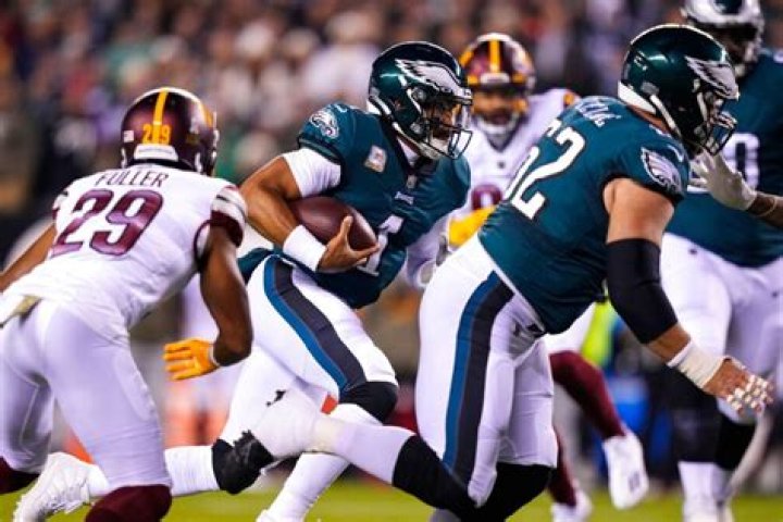 
NFL Week 3: Philadelphia Eagles defeat Washington Commanders 24-8 