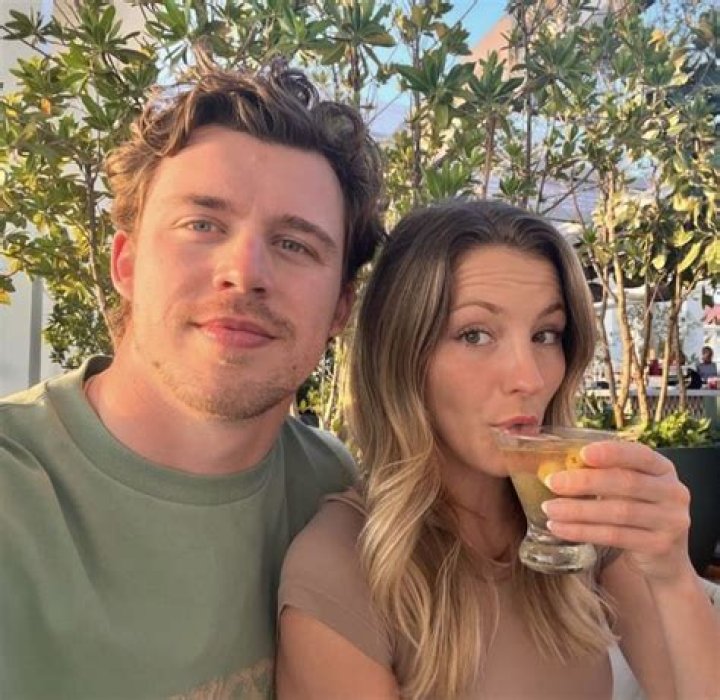 NHL: Anthony Beauvillier Salary & Net Worth: Meet His Girlfriend On Instagram