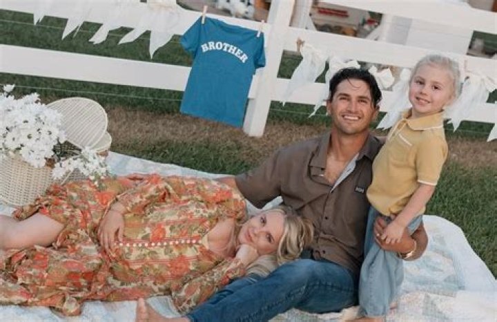 Nicole Franzel Net Worth: Bio, Age, Height, Family, Boyfriend and Big Brother