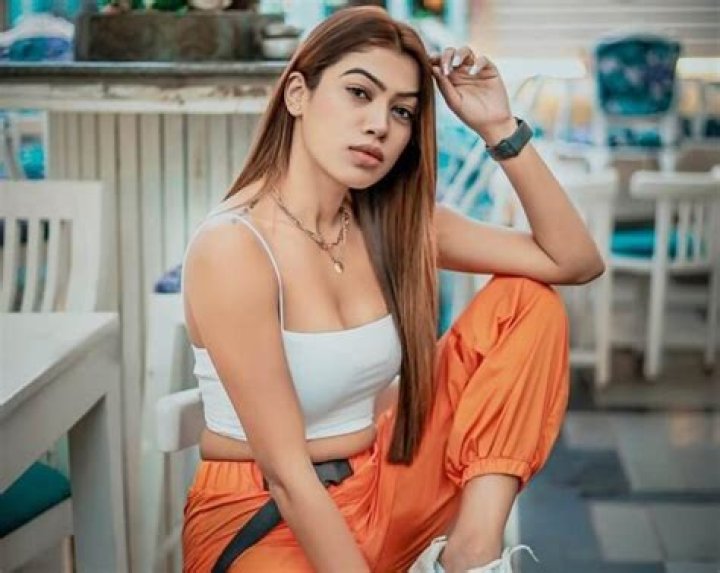 
Nita Shilimkar Height, Weight, Net Worth, Age, Birthday, Wikipedia, Who, Nationality, Biography 