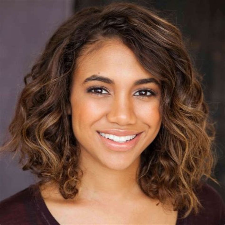 Paige Hurd Height, Weight, Measurements, Bra Size, Shoe Size