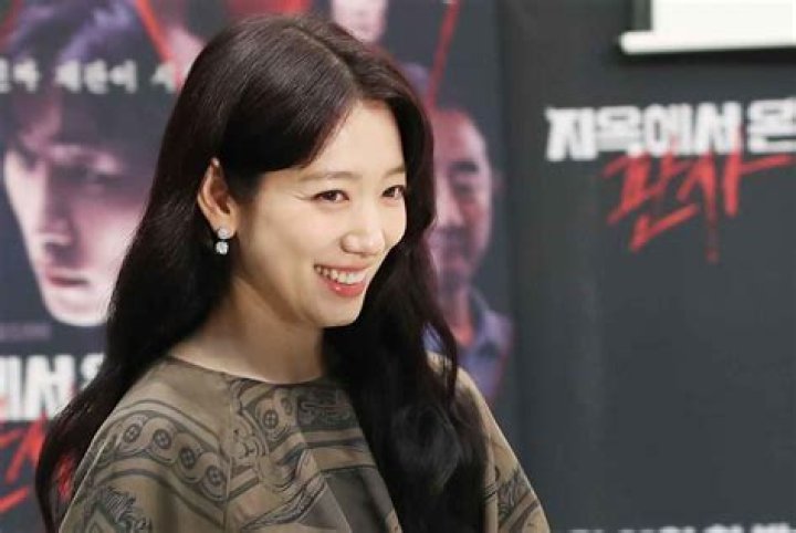 Park Shin Hye Bio, Wikipedia, Net Worth, Dating, Boyfriend, Weight, Height