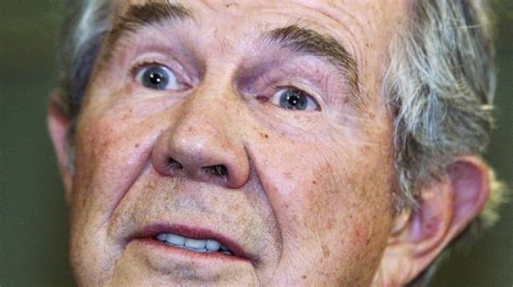 
Pat Robertson Religion: Was He Christian? 