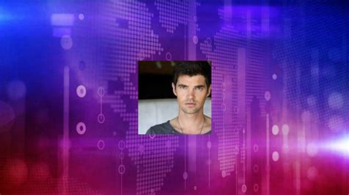 Paul Holowaty Net Worth