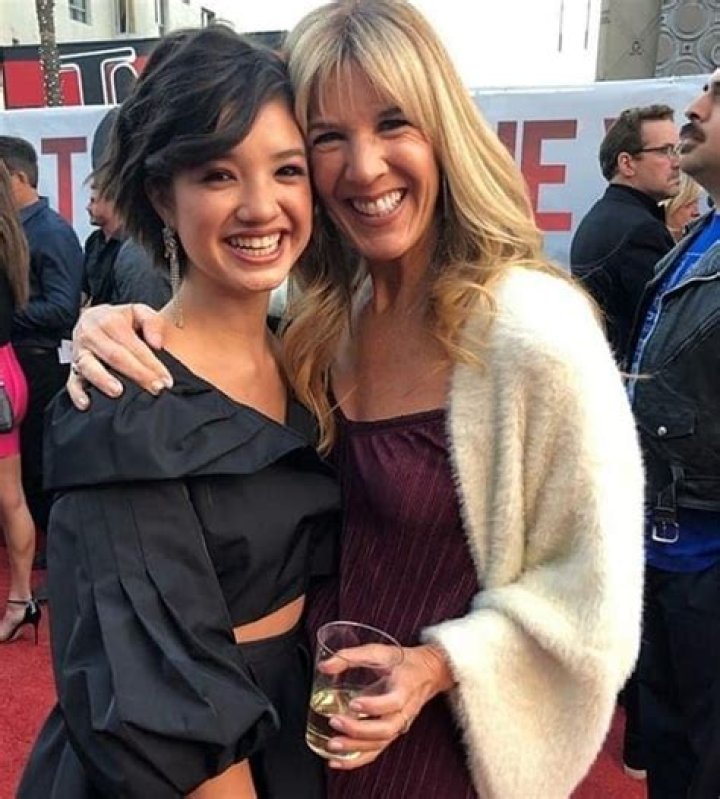 Peyton Elizabeth Lee Age, Family, Parents, Mother, Actress and Wiki Bio!