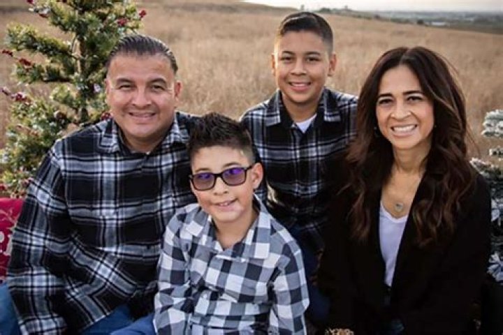 
Police Officer and Wife, Parents of 2 Boys, Diagnosed with Stage 4 Cancer Weeks Apart: ‘It’s Devastating’ 