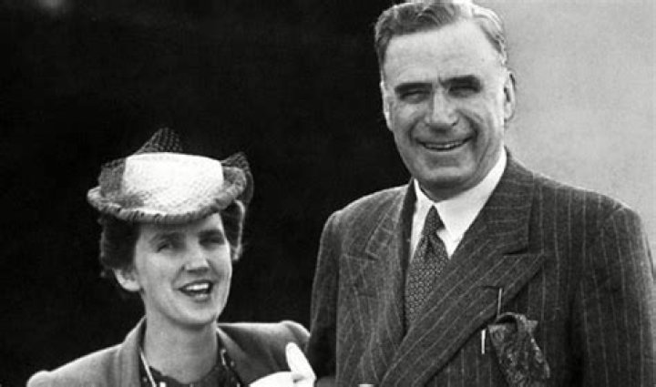 Prudence Murdoch Bio, Wiki, Height, Parents, Husband, Children, Director and Net Worth