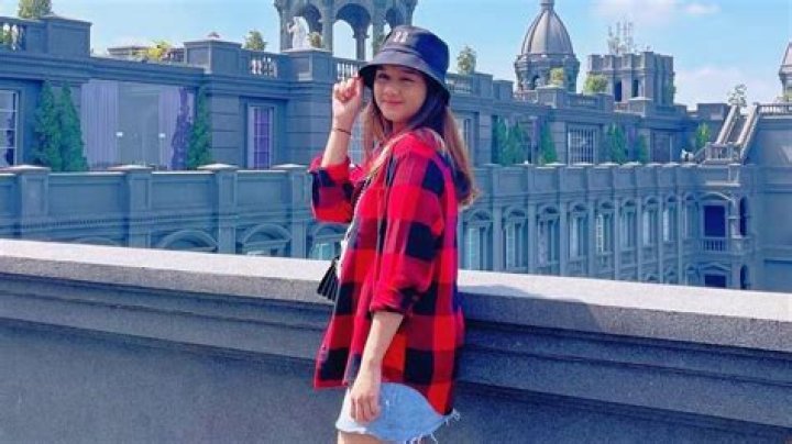 
Rachel Maryam Azzahralika Height, Weight, Net Worth, Age, Birthday, Wikipedia, Who, Nationality, Biography 