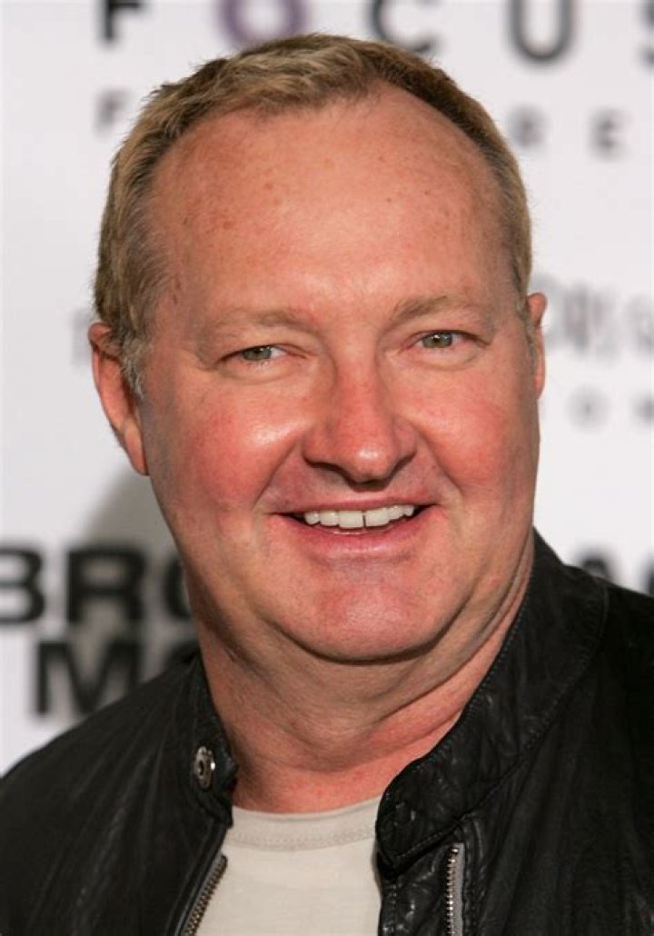 Randy Quaid Height, Weight, Body Measurements, Shoe Size