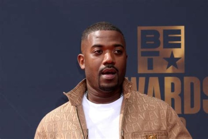 Ray J Height, Weight, Net Worth, Age, Birthday, Wikipedia, Who, Nationality, Biography