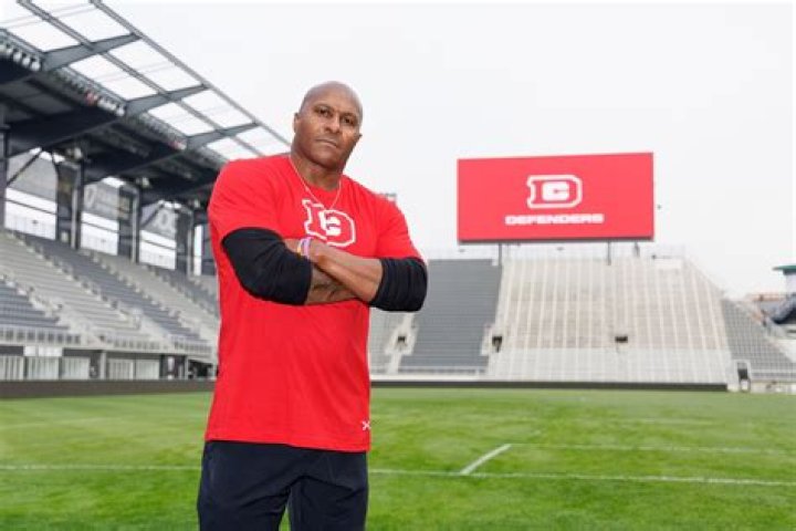 Reggie Barlow Net Worth