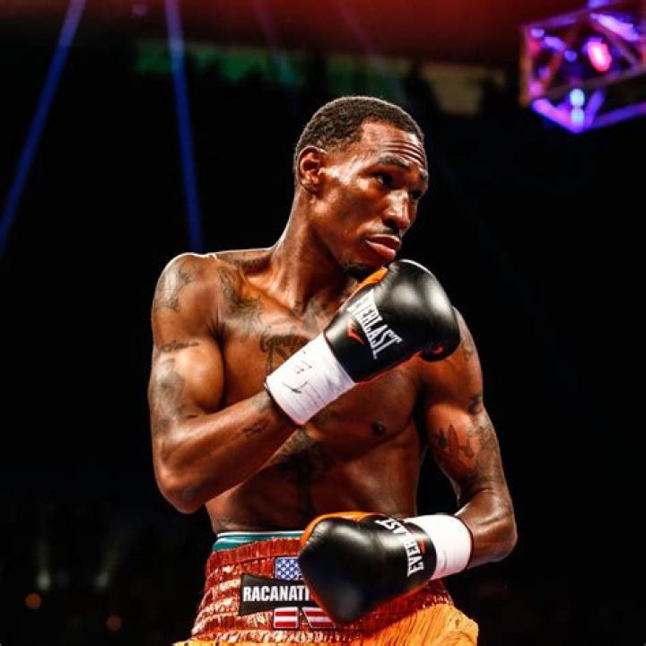 Robert Easter Jr.