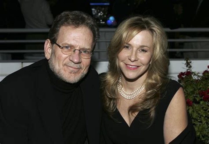 Robert Foxworth Net Worth