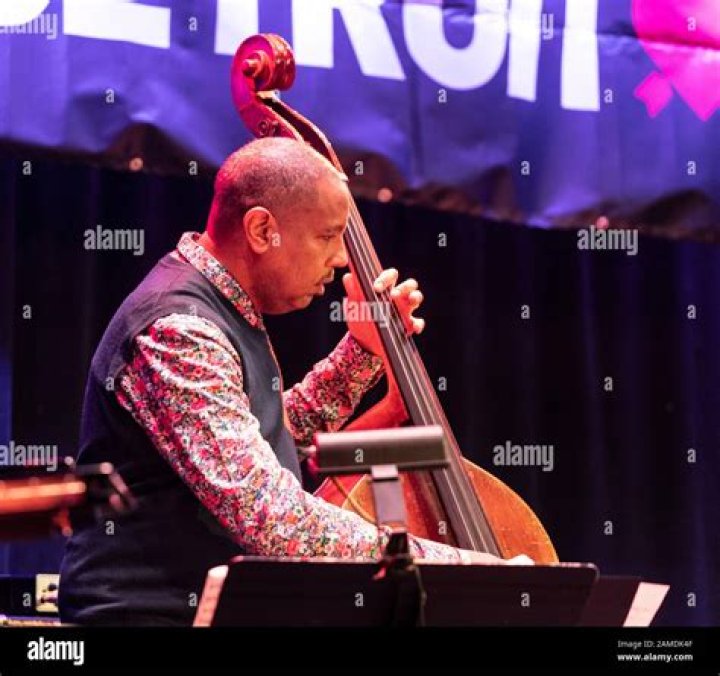 Robert Hurst (musician)