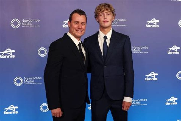 
Rudi Hewitt Height, Weight, Net Worth, Age, Birthday, Wikipedia, Who, Instagram, Biography 