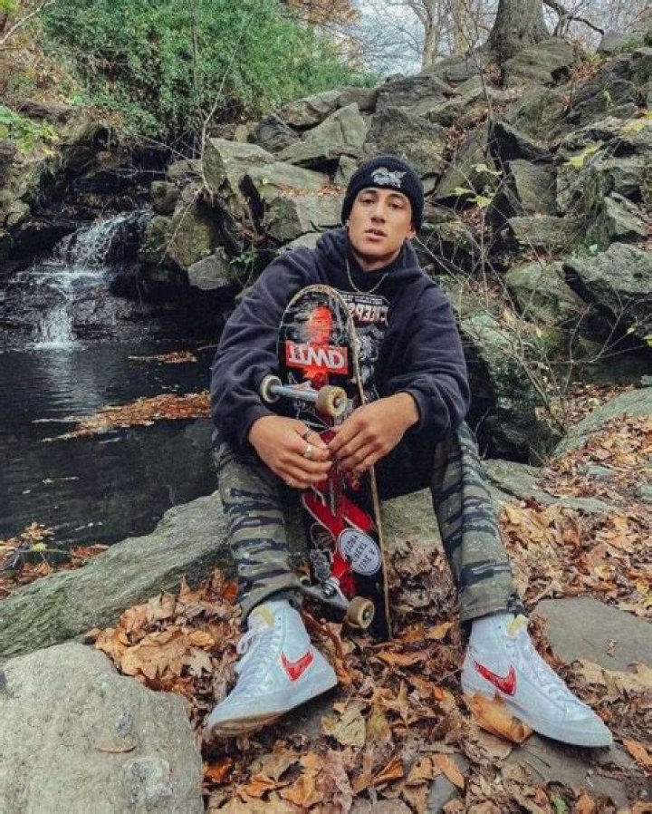 Sage Bender Height, Weight, Net Worth, Age, Wiki, Who, Instagram, Biography