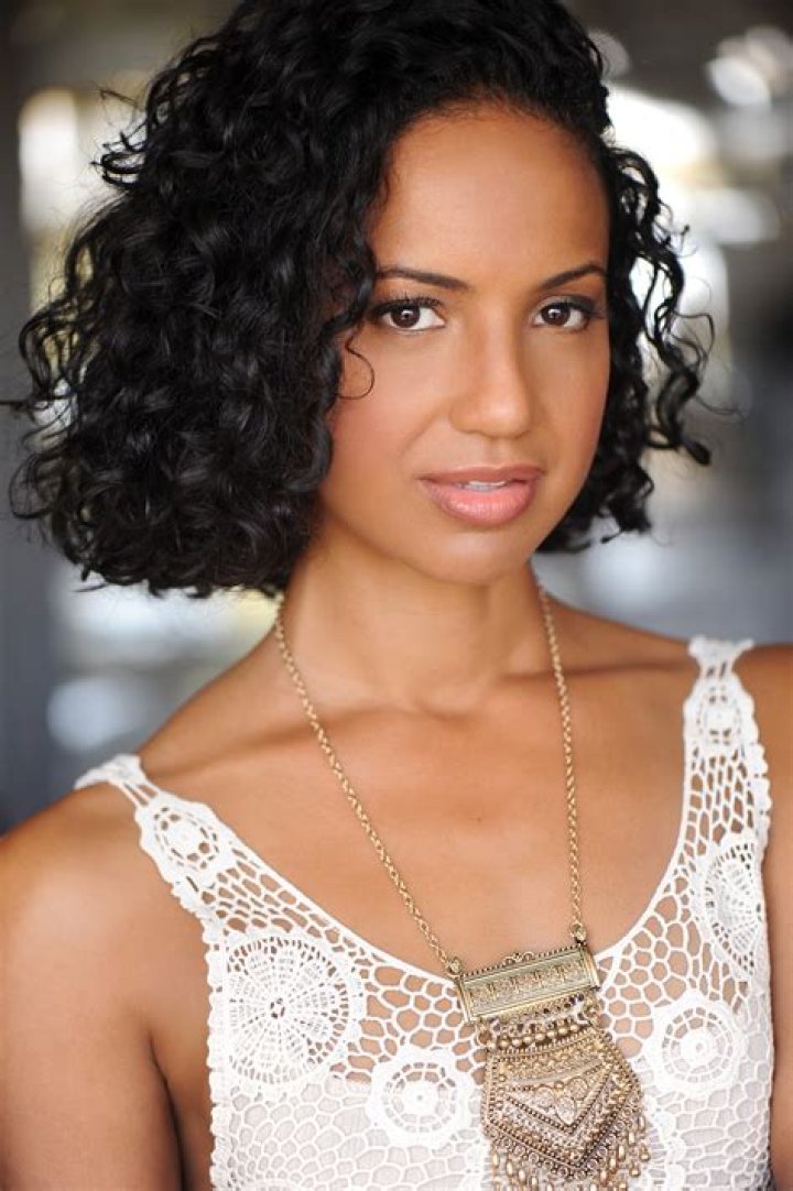 Salina Duplessis Net Worth