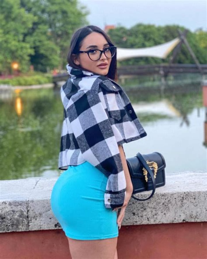 Sara Diamante Height, Weight, Net Worth, Age, Birthday, Wikipedia, Who, Instagram, Biography