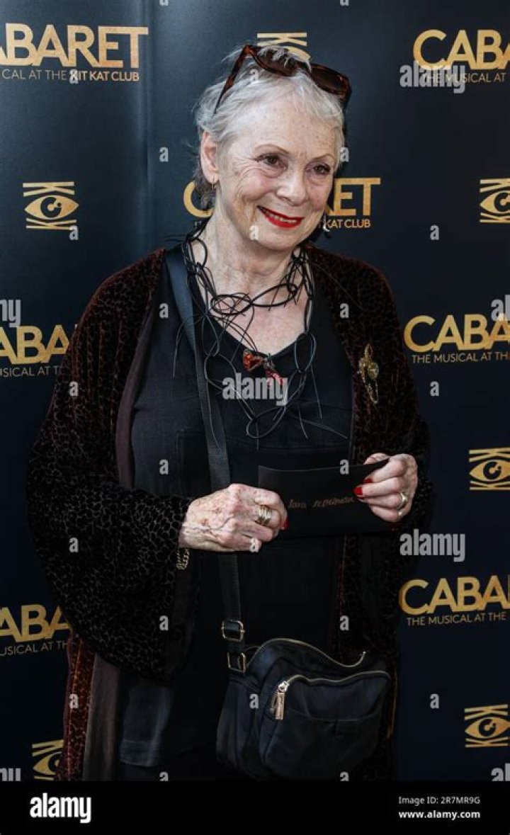 Sara Kestelman Net Worth