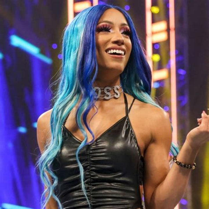 Sasha Banks Height, Weight, Measurements, Bra Size, Shoe Size