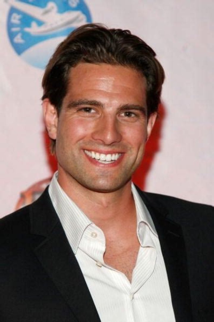 Scott McGillivray Net Worth