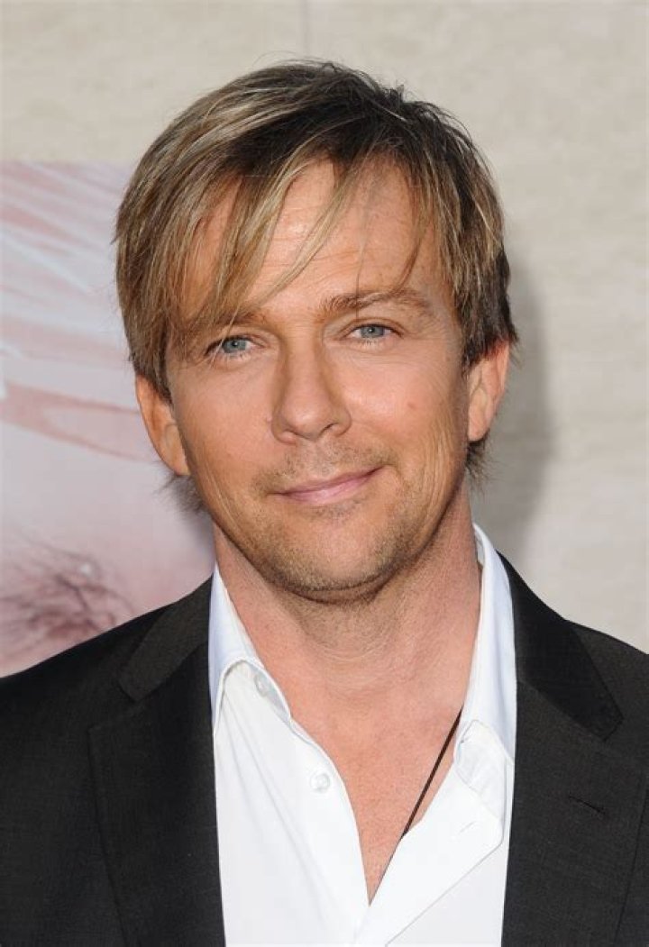 Sean Patrick Flanery Height, Weight, Body Measurements, Shoe Size