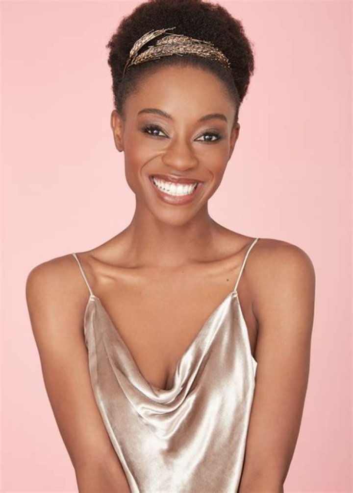 Sibongile Mlambo Height, Weight, Net Worth, Age, Birthday, Wikipedia, Who, Nationality, Biography