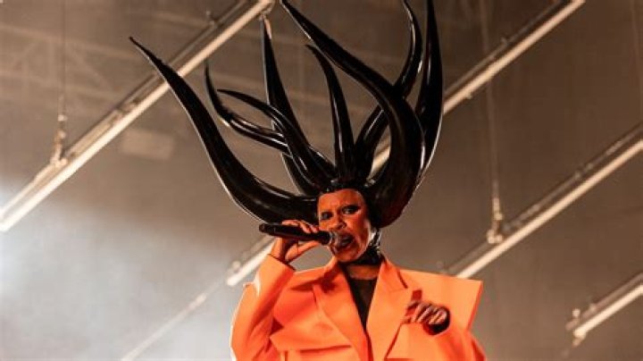 
Skin Skunk Anansie Height, Weight, Net Worth, Age, Birthday, Wikipedia, Who, Instagram, Biography 
