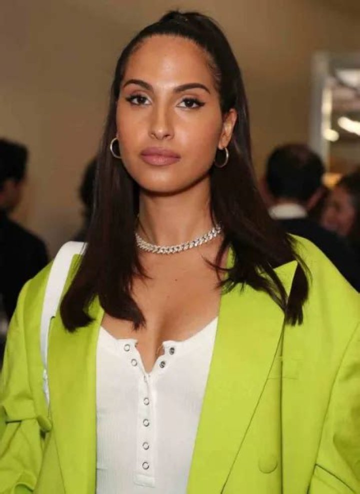Snoh Aalegra Height, Weight, Net Worth, Age, Birthday, Wikipedia, Who, Nationality, Biography