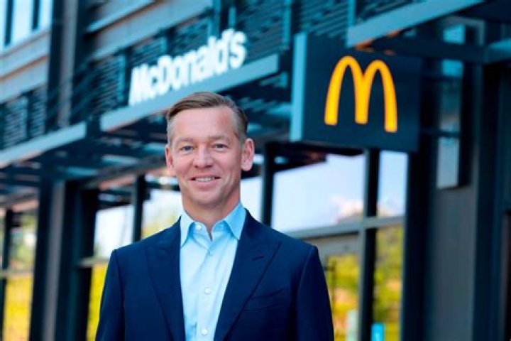 Steve Easterbrook (Former McDonalds CEO) Bio, Wiki, Age, Height, Wife, Married, McDonalds, Salary, Net Worth, Daughter, Relationship, House, Email and Linkedin