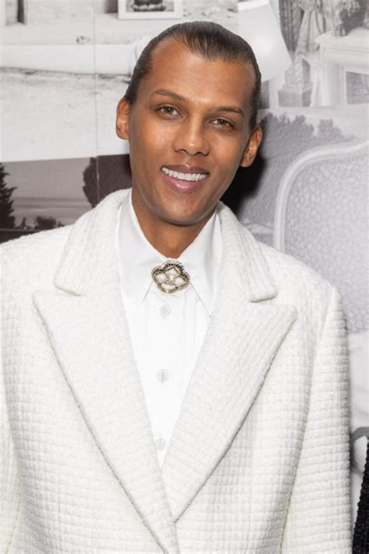 Stromae Height, Weight, Body Measurements, Shoe Size