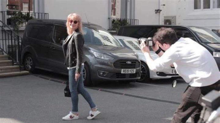 Sue Vanner Net Worth