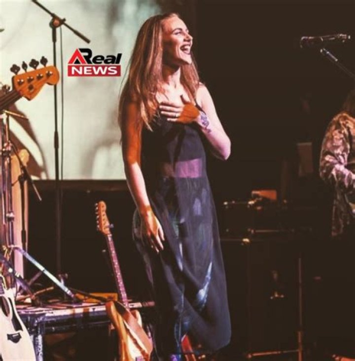 
Suzi Dian Height, Weight, Net Worth, Age, Birthday, Wikipedia, Who, Nationality, Biography 