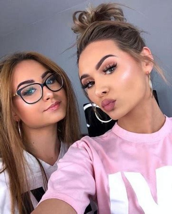 
Talia Mar Has A Sister Angele Sofia And Family Who Cheer Her Through Unconditional Support 