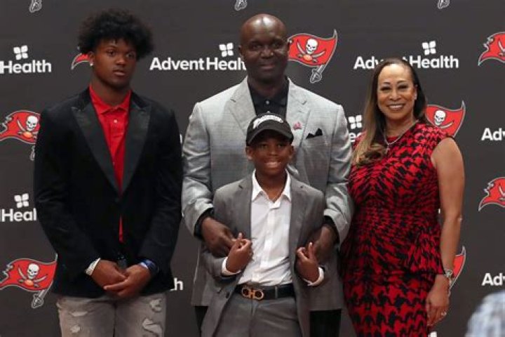 Taneka Bowles, Todd Bowles WIfe & Family Details To Follow After He Takes On The Role of Buccaneers’s Head Coach