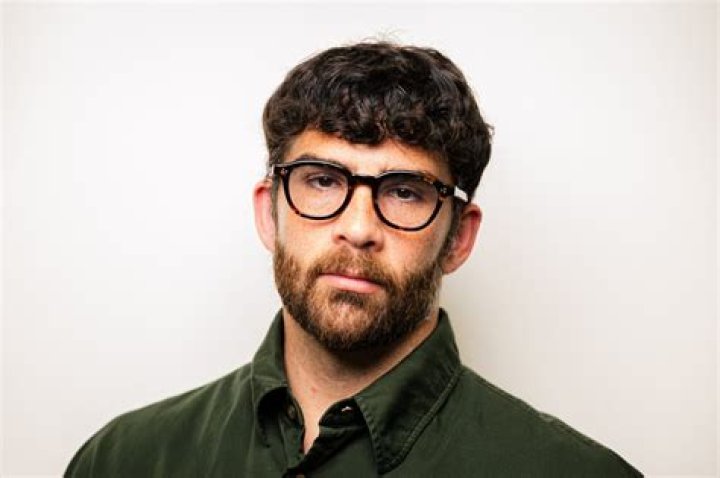 Tariq Hasan Net Worth