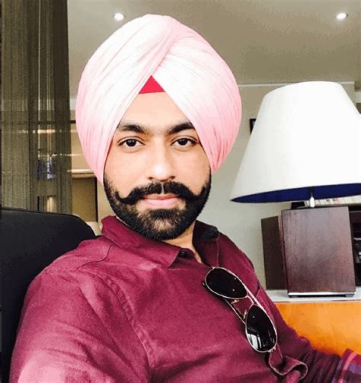 
Tarsem Jassar Height, Weight, Net Worth, Age, Birthday, Wikipedia, Who, Instagram, Biography 