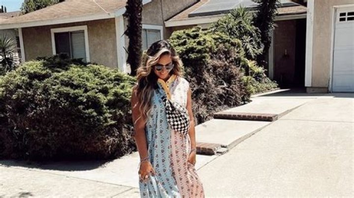 Tia Stokes Height, Weight, Net Worth, Age, Birthday, Wikipedia, Who, Nationality, Biography