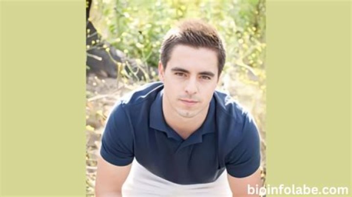 
Tim Belusko Height, Weight, Net Worth, Age, Birthday, Wikipedia, Who, Nationality, Biography 